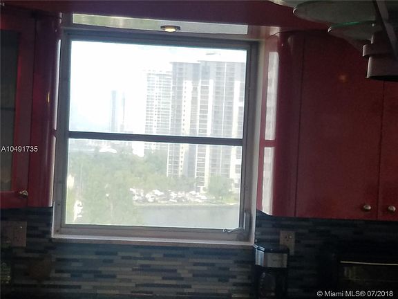 3rd image of 2780 NE 183rd St APT 1116