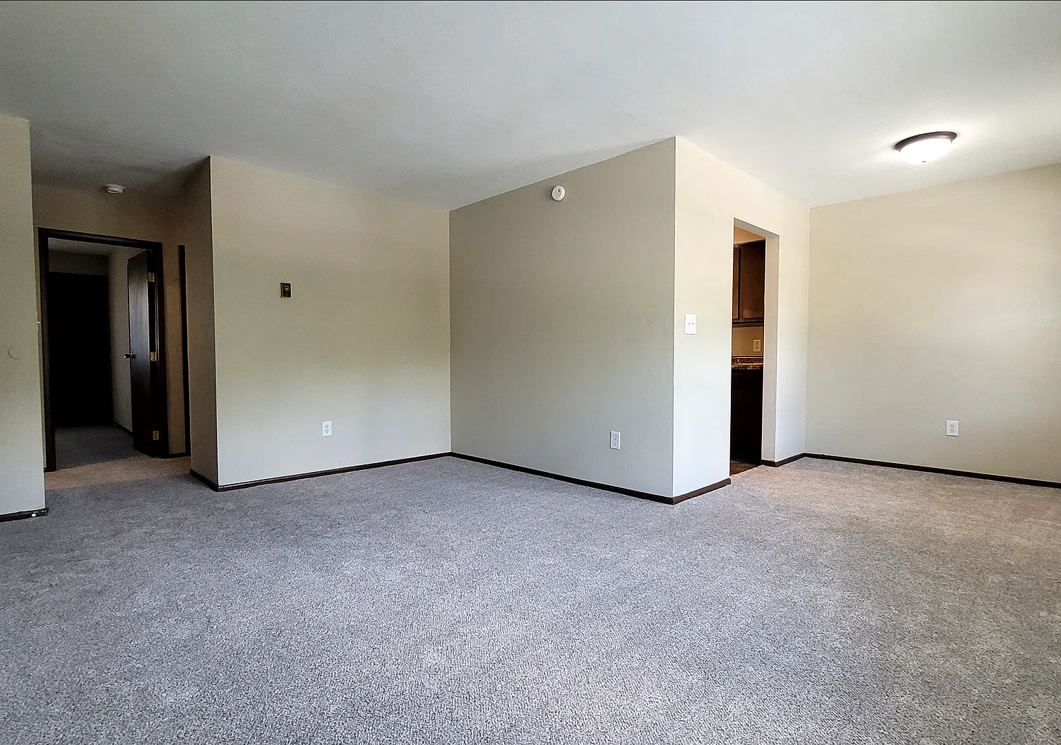 1285 Sanlor Avenue — Photo 3
