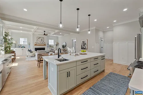 1603 Griffen Grv Photo 1