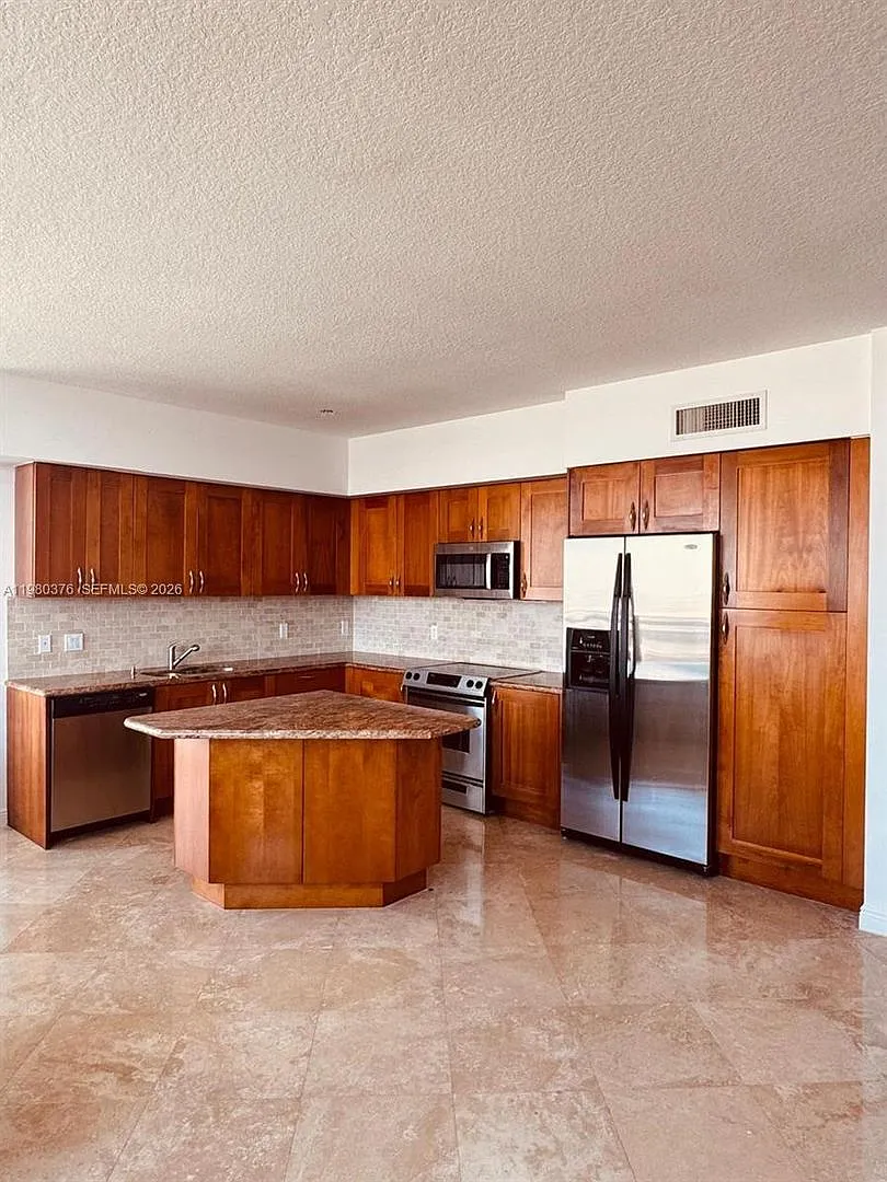 1745 E Hallandale Beach Boulevard 2302W, Hallandale Beach, FL 33009 — Photo 1