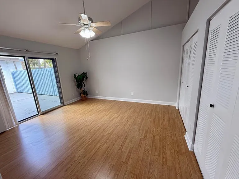 1204 Timberlane Cir #12-D — Photo 4