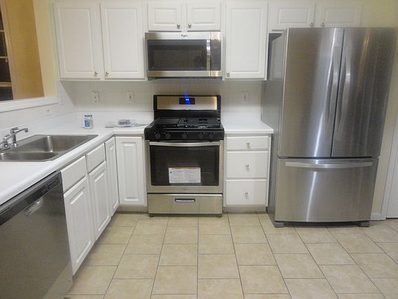 3rd image of 3145 Oxwell Dr