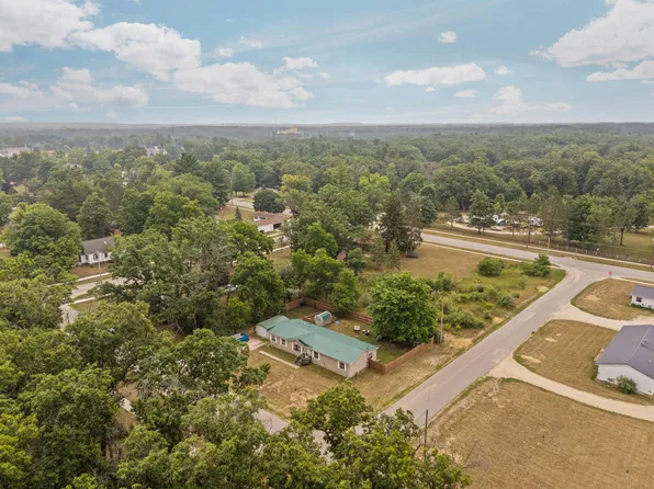 766 E Adda St, White Cloud, MI 49349
