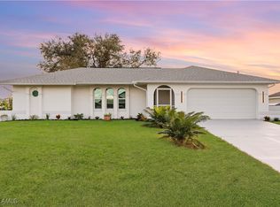 908 NE 11th St, Cape Coral, FL 33909