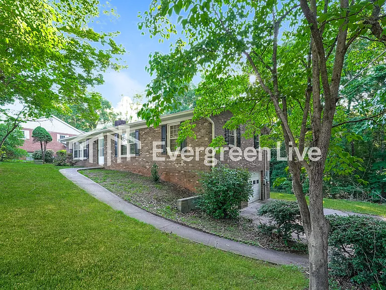 4857 Stonewall St — Photo 2