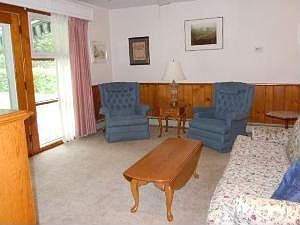 2nd image of 303 Hook St