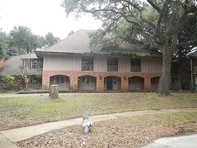 1st image of 16 Tennyson Pl