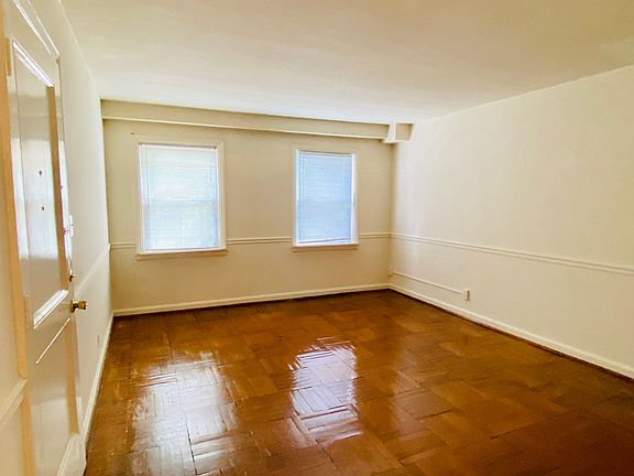 4th image of 2609 Park Ave APT 4