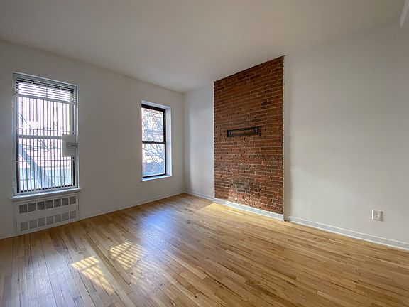 2nd image of 214 E 85th St APT 4B