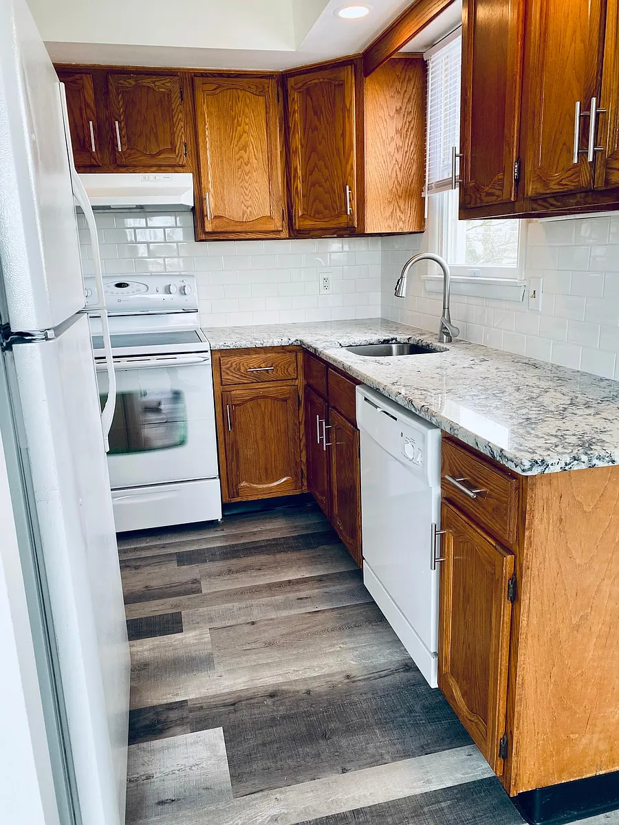 Building Photo - 848 N 16th St #4