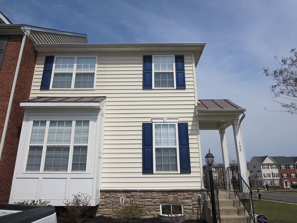 1st image of 100 Boathouse Way