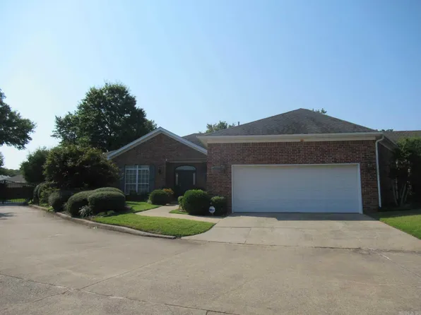 135 Hunters Green Cir, Little Rock, AR 72211