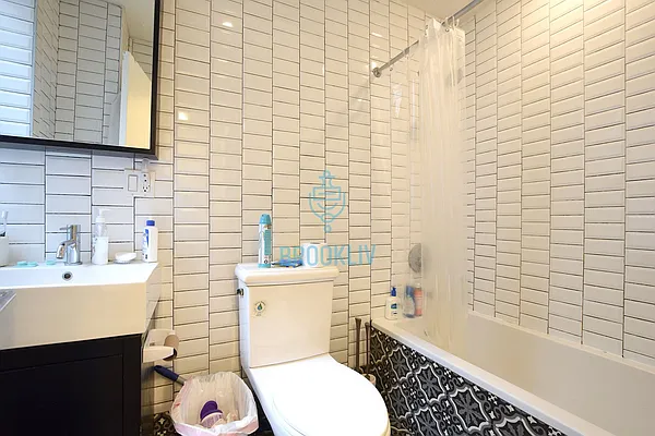 Rented by null | media 57