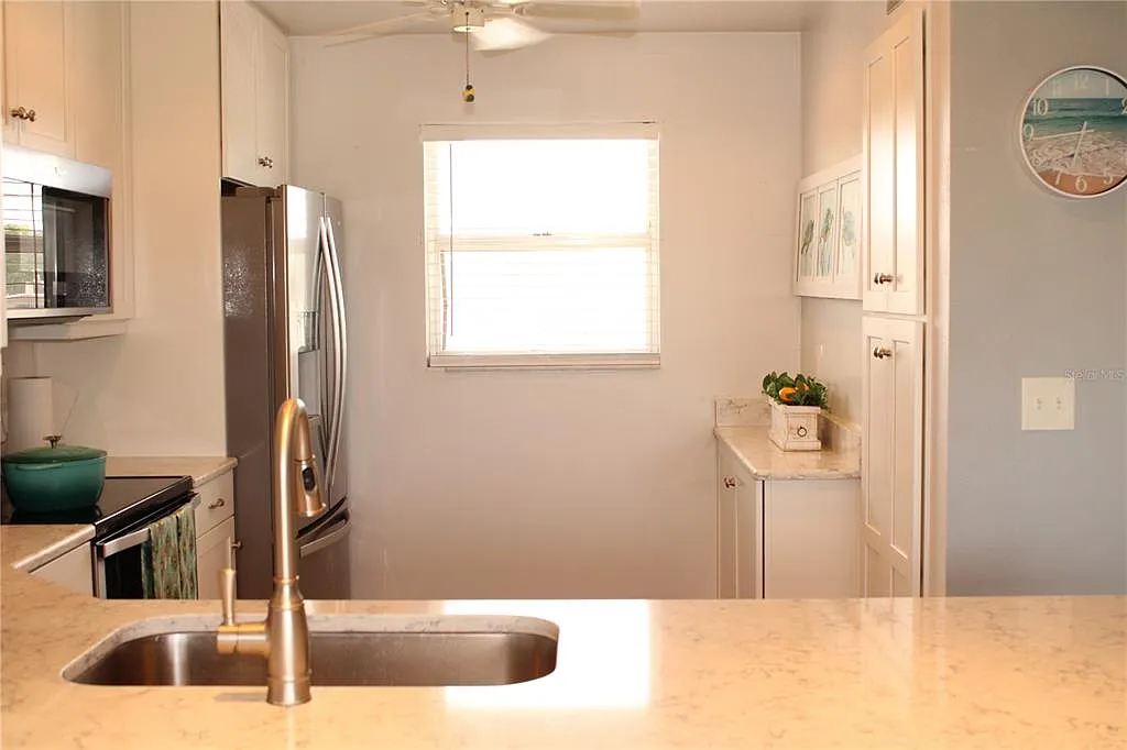 2 bed, 2.0 bath, 1008 sqft, $2,495 — Photo 4
