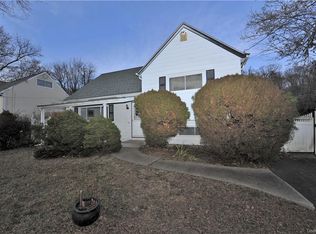 4 Cortlandt Pl, Ossining, NY 10562
