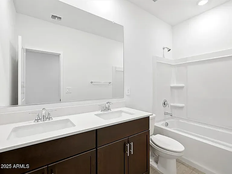 24637 W Grove St — Photo 9