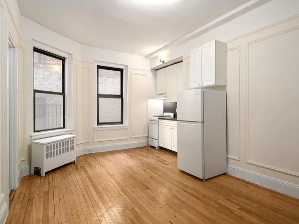 245 W 75th St APT 5A, New York, NY 10023