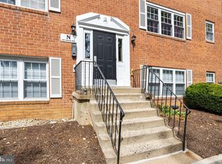 822 South Ave APT N4, Secane, PA 19018
