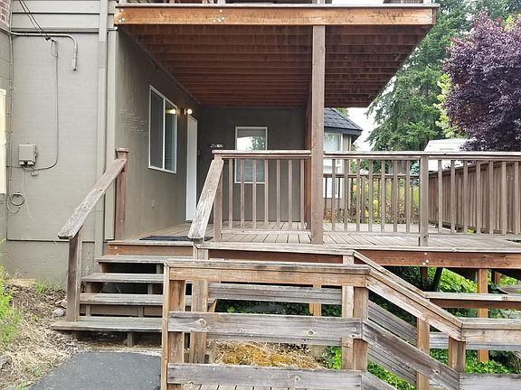 2nd image of 4705 NE 60th St