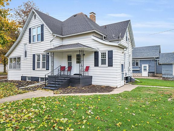 4th image of 303 W Moulton St