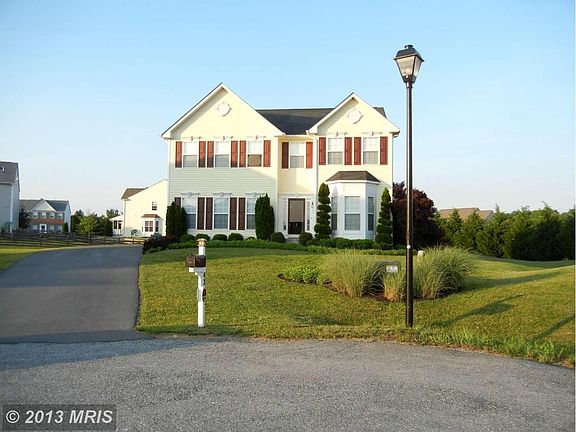 4th image of 43 Yellow Tavern Ct