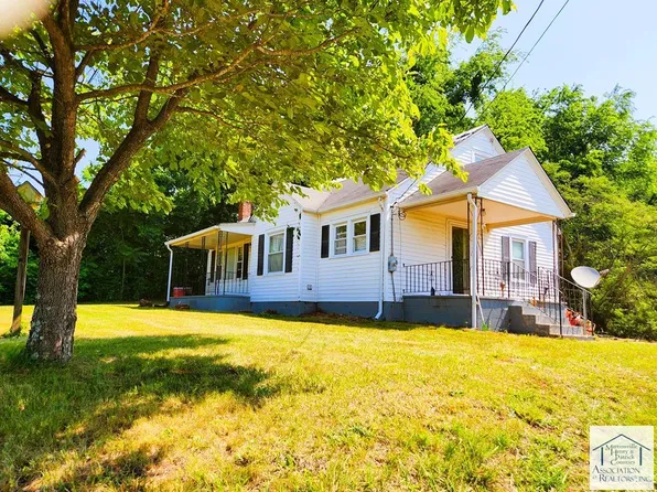 5328 Salem Hwy, Stuart, VA 24171