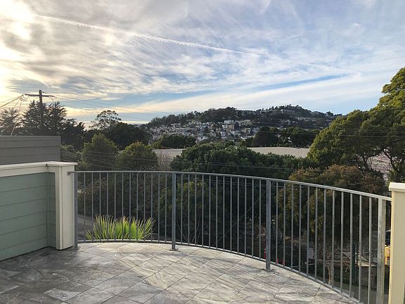 4th image of 361 Elsie St