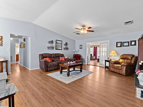 4th image of 3331 Partipilo St