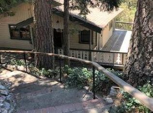 25138 Valle Dr, Crestline, CA 92325