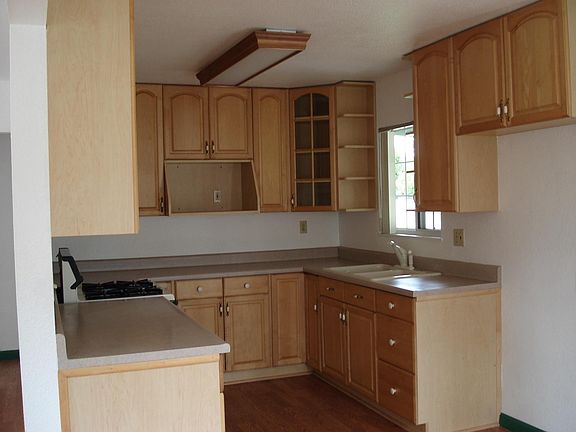 Refridgerator not shown.