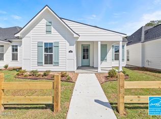 121 Grenadine Dr, Lafayette, LA 70506