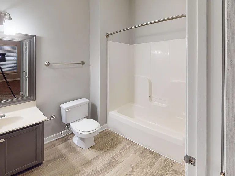 Aspenwood Apartments — Photo 38