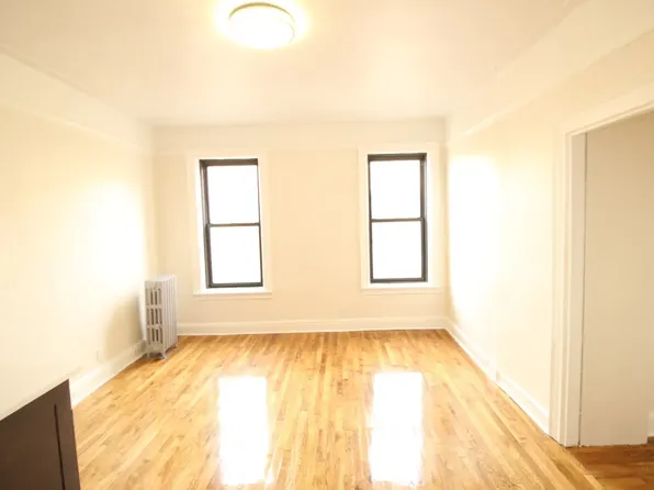 13906 34th Rd APT D6, Flushing, NY 11354