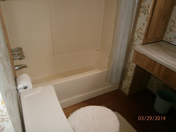 4th image of 836 Glen Dr