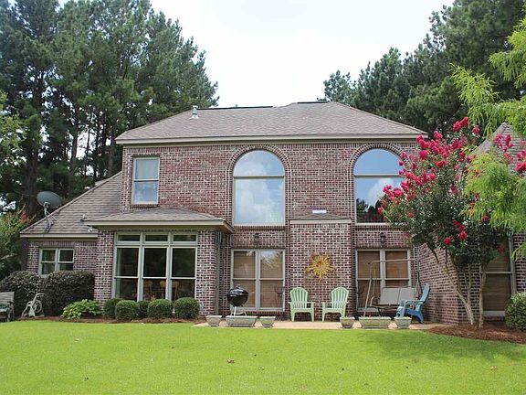4th image of 103 Harwood Ct