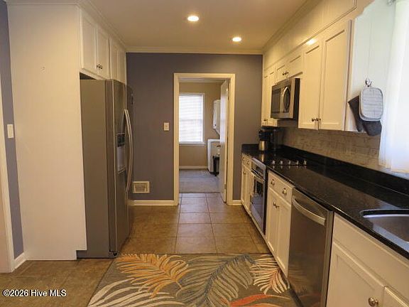 5th image of 511 Aumond Road