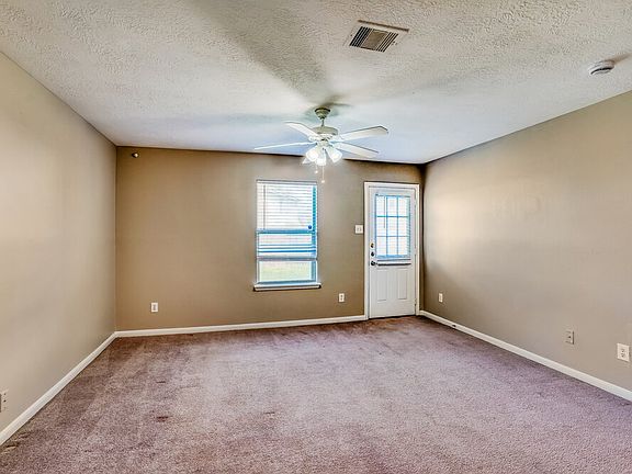 4th image of 13118 Kingston Point Ln