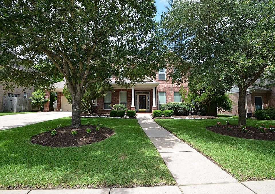 1st image of 7418 Guinevere Dr