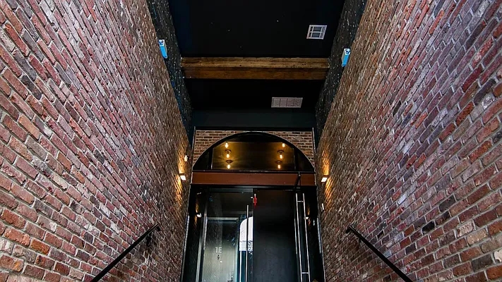 Rented by Nooklyn NYC LLC | media 53