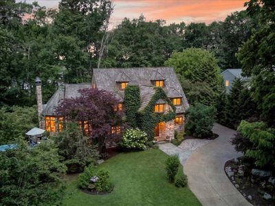 29498 E River Rd, Grosse Ile, MI, 48138