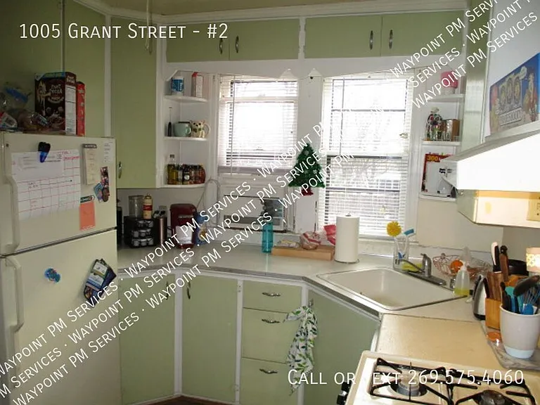 1005 Grant St #2 — Photo 10