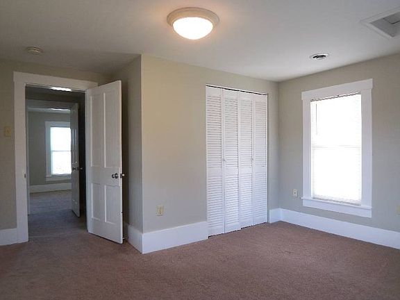 4th image of 7848 Senseney Ave