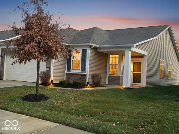 4880 Dahlia Dr, Plainfield, IN 46168