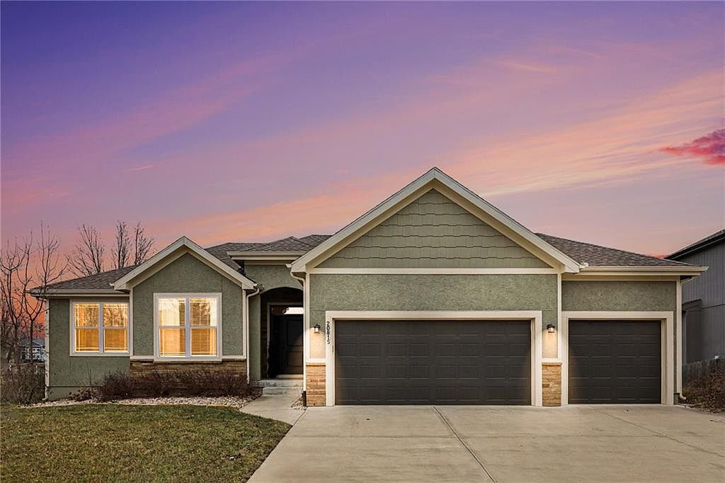 20815 W 225th Ter, Spring Hill, KS 66083 | Zillow