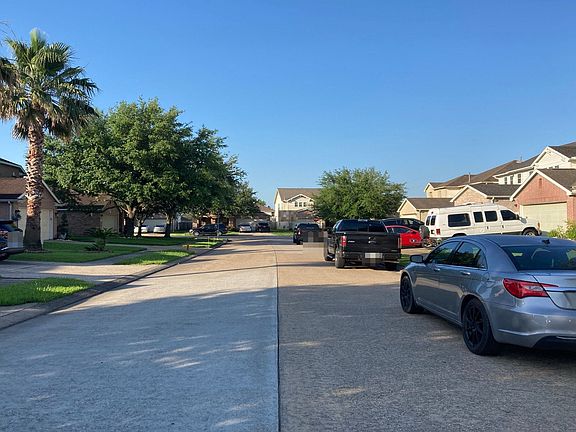 4th image of 7118 Hollow Cedar Dr