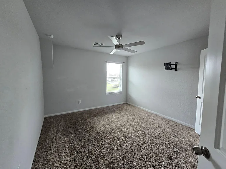 18707 Brisbane Creek Ct — Photo 17