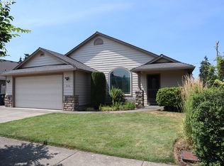 654 62nd St, Springfield, OR 97478