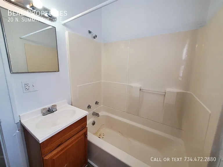 20 N Summit St #1E — Photo 19