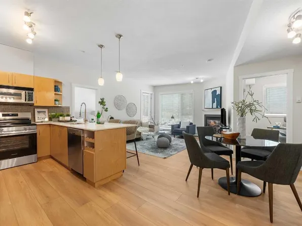 69 W Springborough Ct SW #125, Calgary, AB T3H 5V5