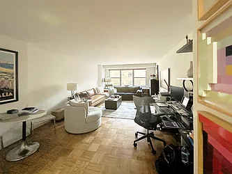 155 East 34th Street, #14O